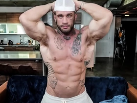 Guy selector - cum interact with davin strong, the fuckable bodybuilder