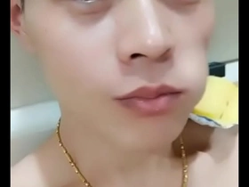 表弟吃香蕉