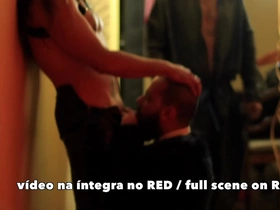 Sexo grupal e fetiches com andré medeiros. completo no red.