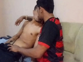 Fudendo o novinho depois do futebol
