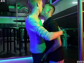 Bartender ethan gets fucked hard & bareback by horse-hung thomas!
